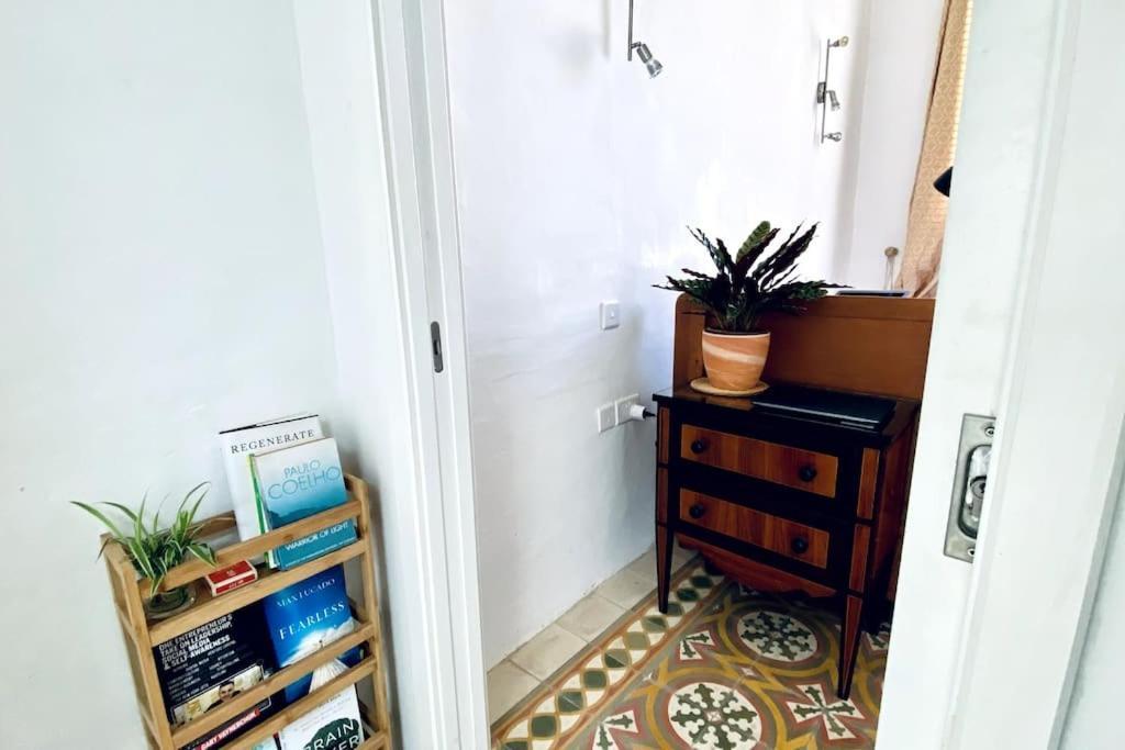 דירות מוסטה Free Breakfast, Pool, Spacious Aircon Hideaway מראה חיצוני תמונה